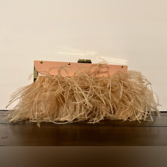 BCBGMaxaria Ostrich Feather clutch - NWOT! - Picture 5 of 6